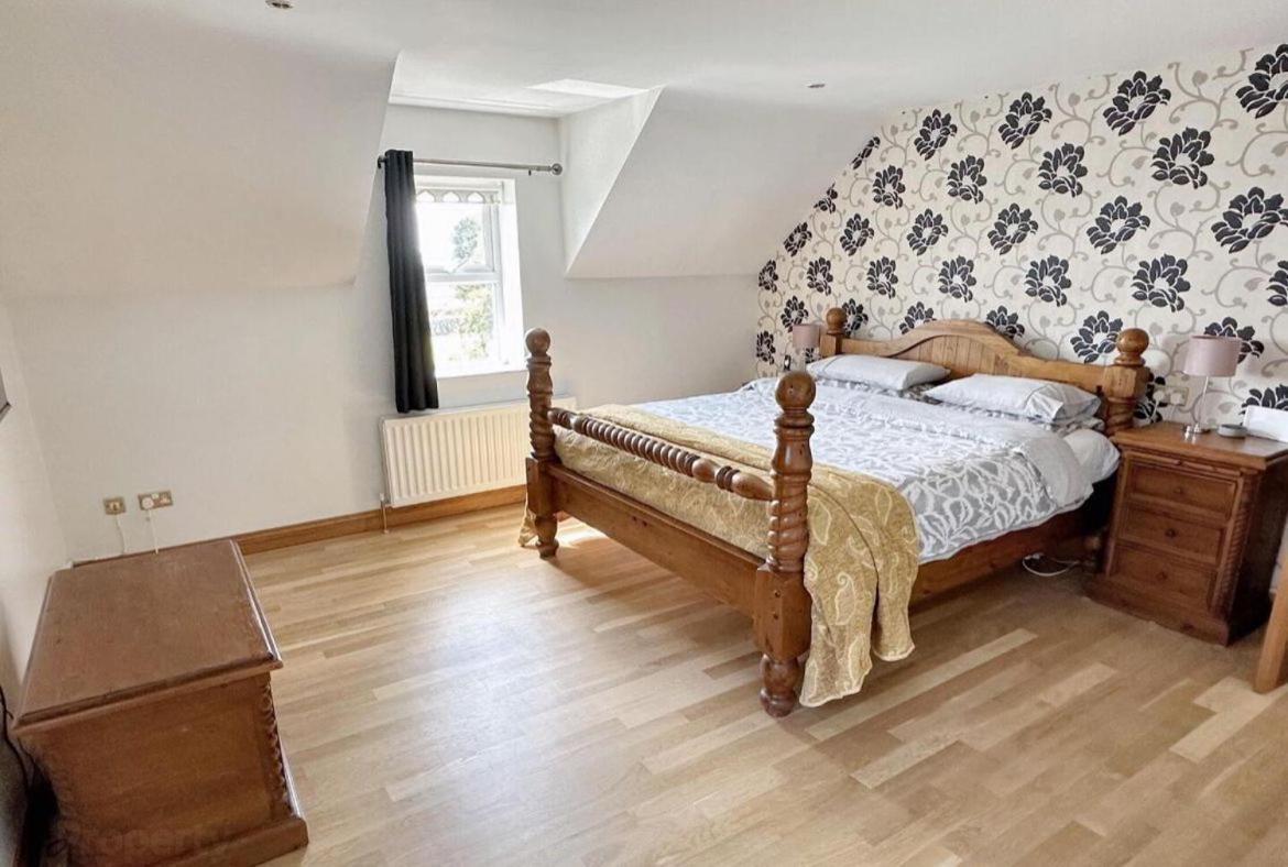 Отель Tara House Annalong Экстерьер фото