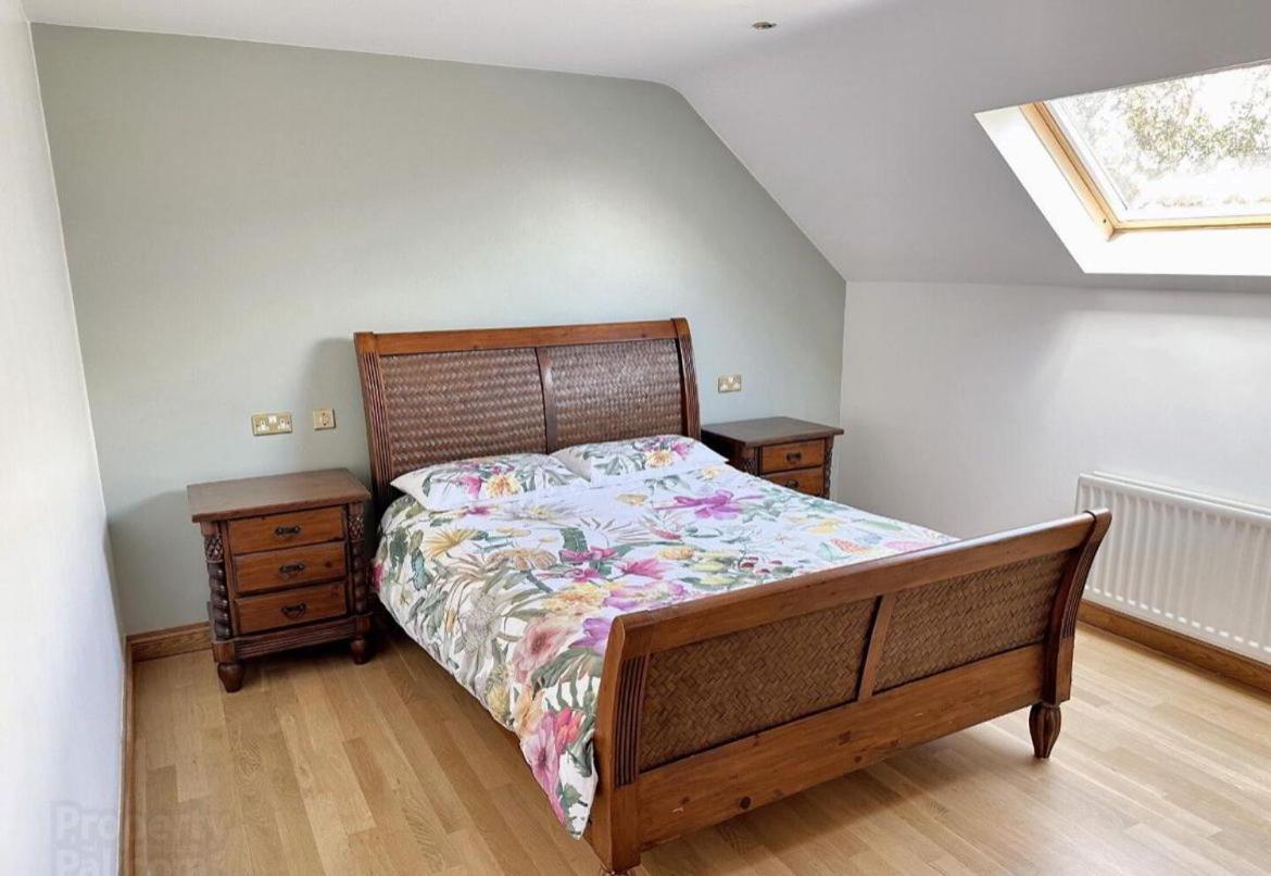 Отель Tara House Annalong Экстерьер фото